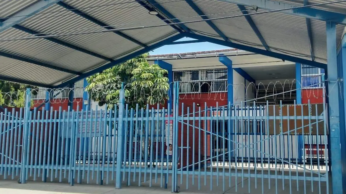 Escuelas sin clases en Oaxaca