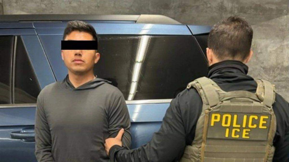 EU CAPTURA A EXMILITAR CLAVE EN AYOTZINAPA