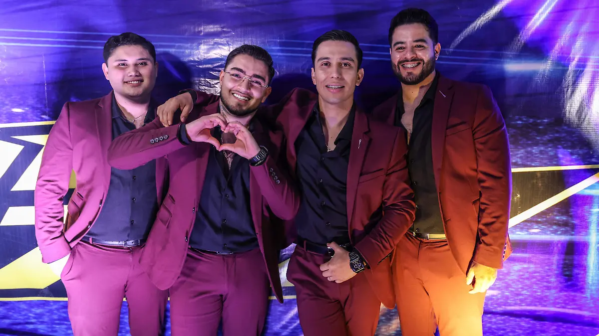 LA ARROYADORA BANDA EL LIMON roberto hernandez