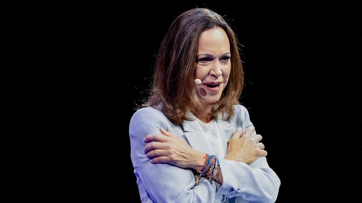 MADURO SE BLINDA: NO HABRÁ DIÁLOGO CON LA OPOSITORA MACHADO
