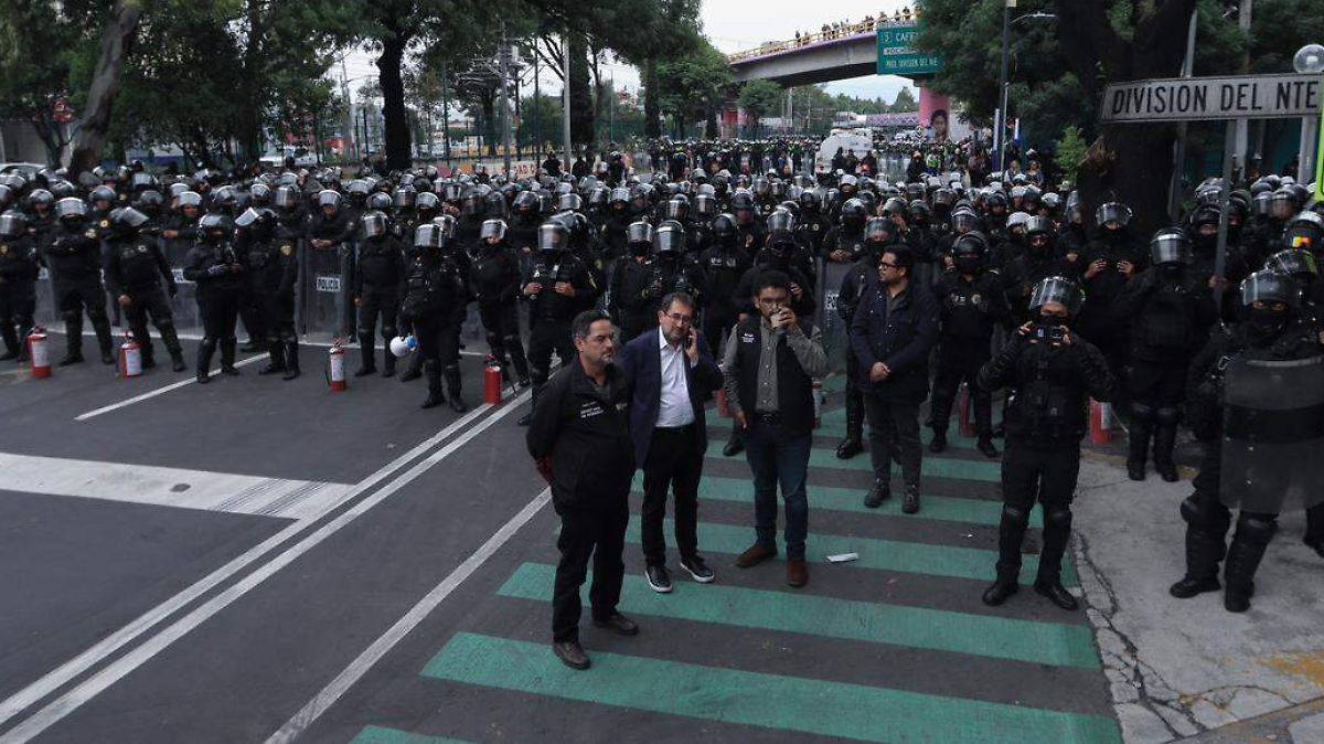 ¡LA CNTE, BLOQUEADA!