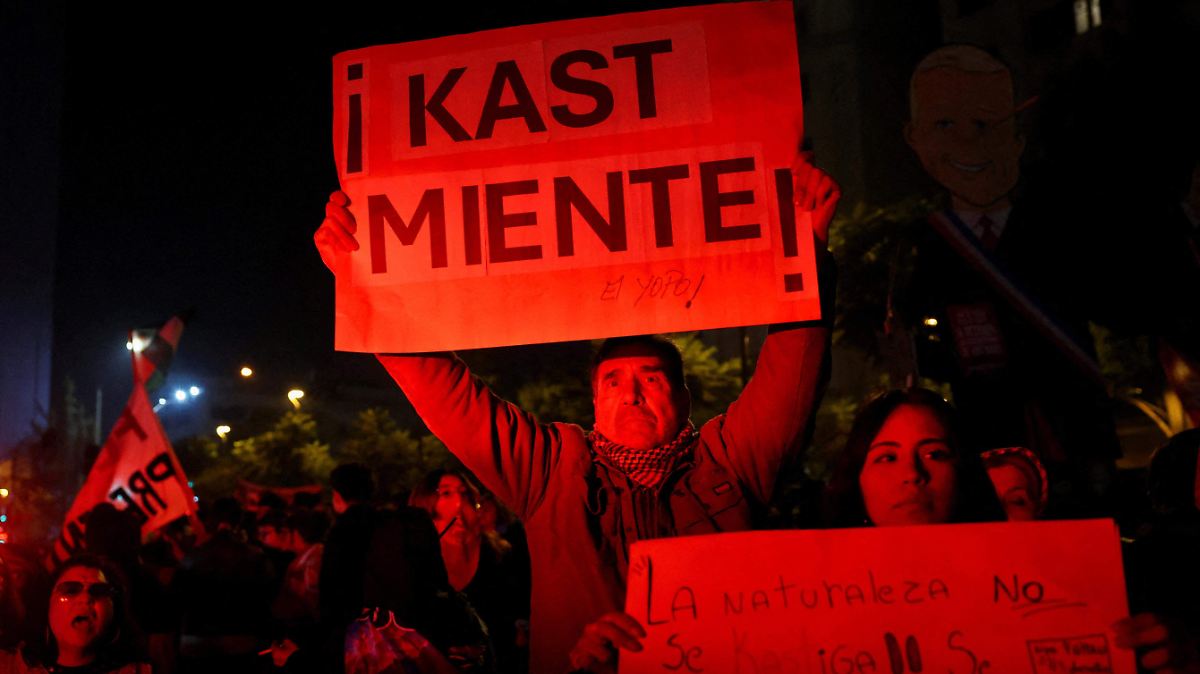 CHILE SE DESPLOMA: KAST ADMITE FRACASO FISCAL