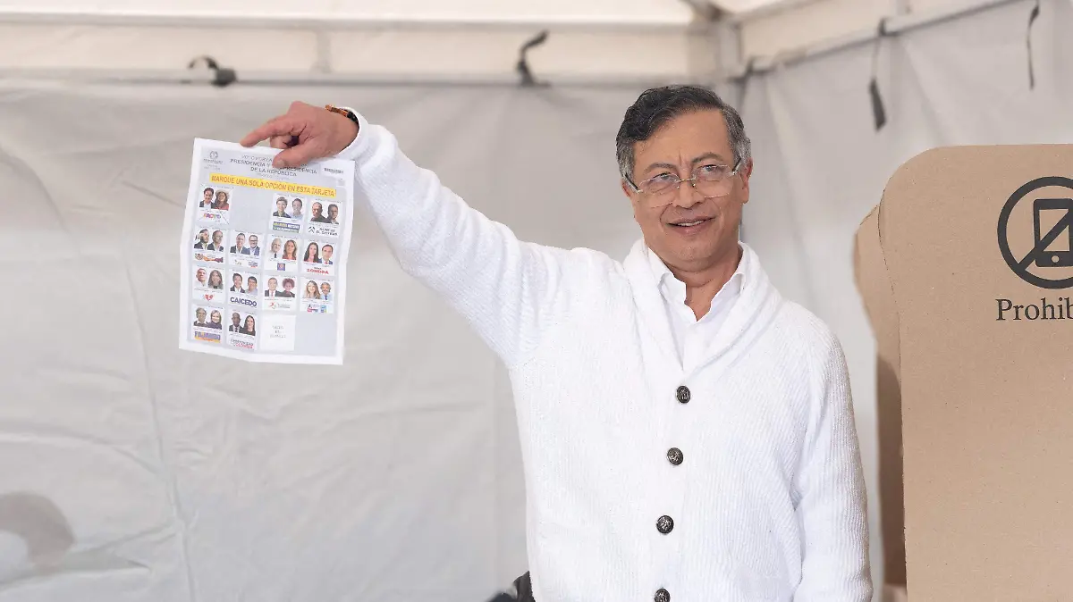2026-05-31T182217Z_1900940029_RC2IKLA3XHJE_RTRMADP_3_COLOMBIA-ELECTION-PETRO