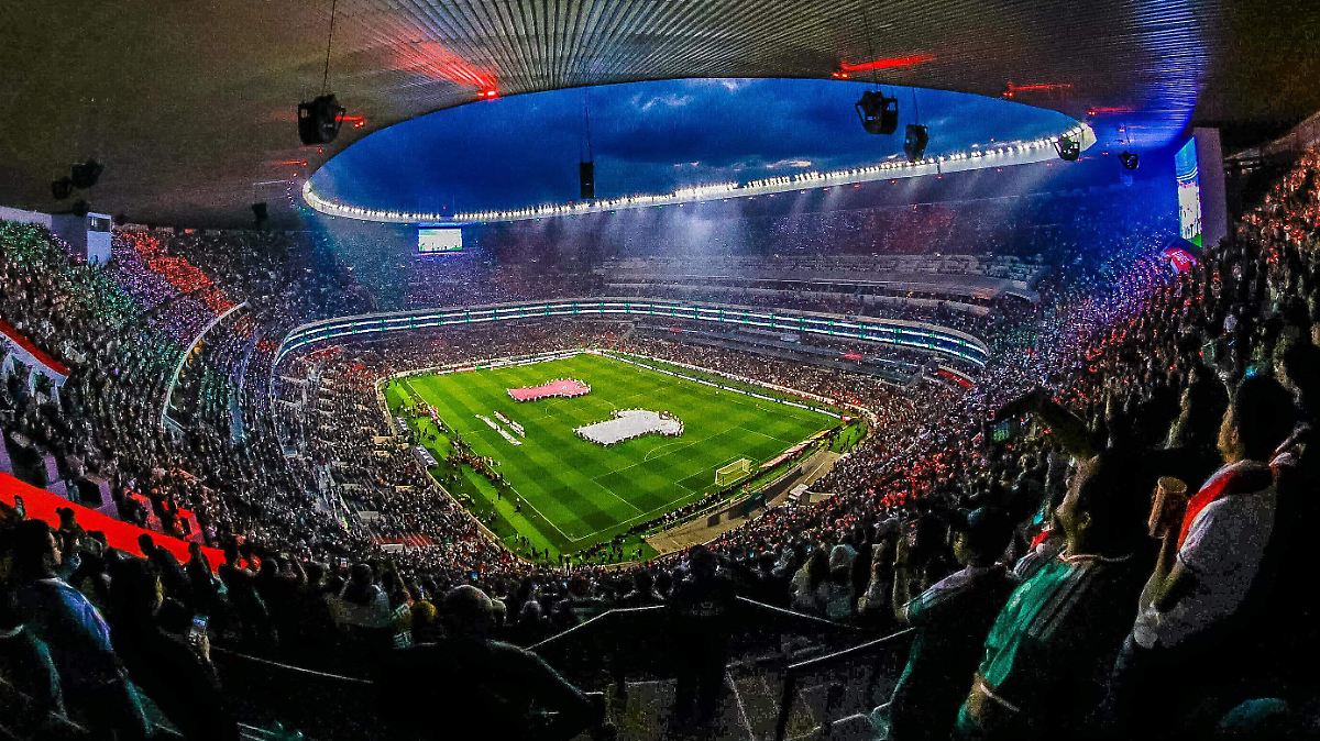 ¡CONECTADOS PARA EL MUNDIAL! ESTADIO AZTECA LISTO PARA LA FIESTA GLOBAL