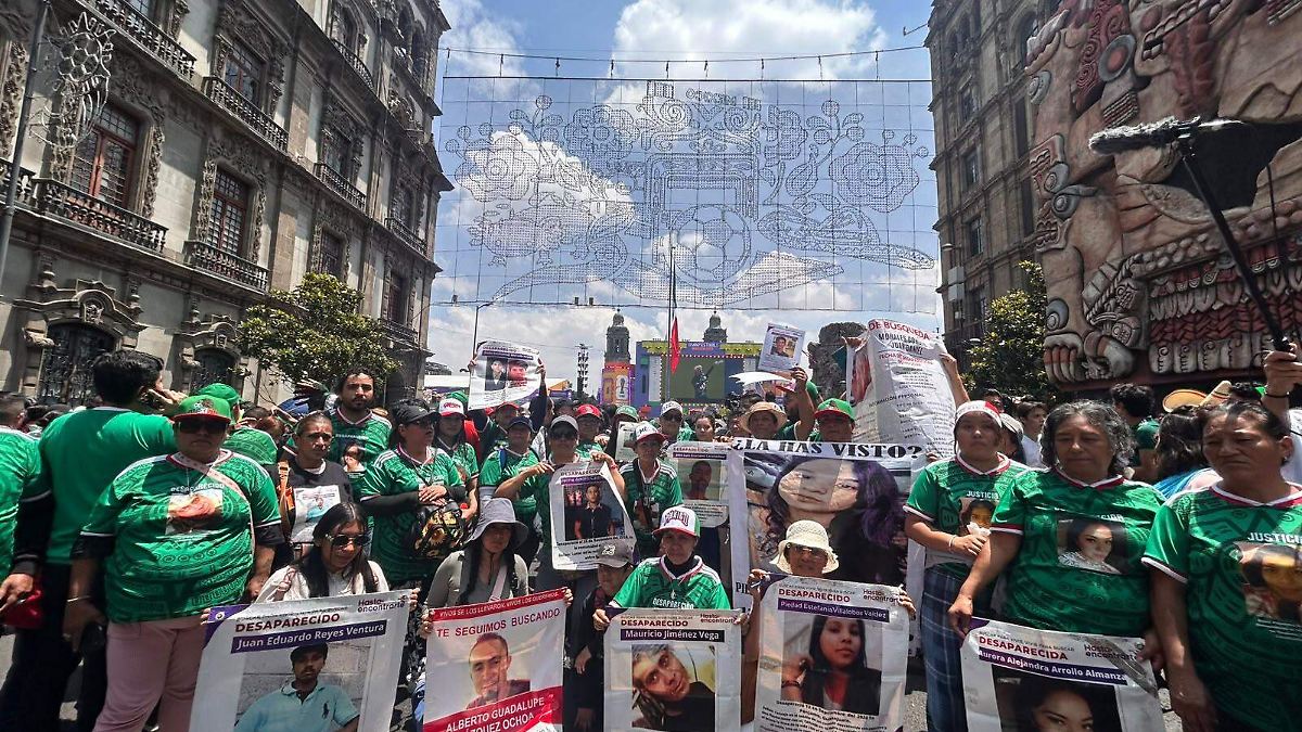 BUSCADORAS DENUNCIAN OLVIDO EN PLENO FAN FEST
