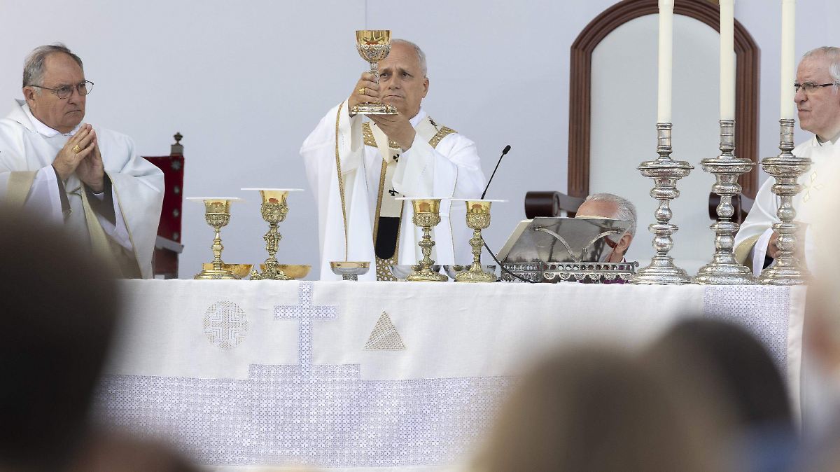 EL PAPA SE VA DE ESPAÑA