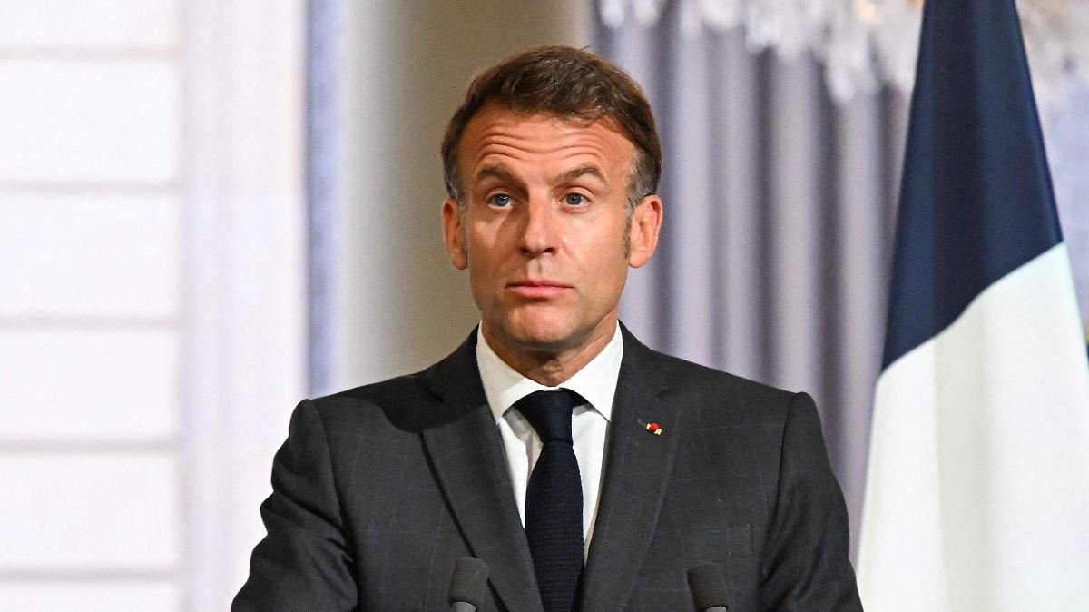 MACRON PROMETE EVITAR PEAJE EN ESTRECHO CLAVE