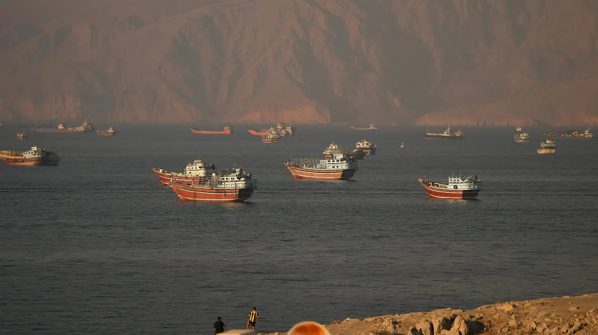 2026-06-15T152954Z_660471772_RC2DULAZV9PZ_RTRMADP_3_IRAN-CRISIS-OMAN-HORMUZ