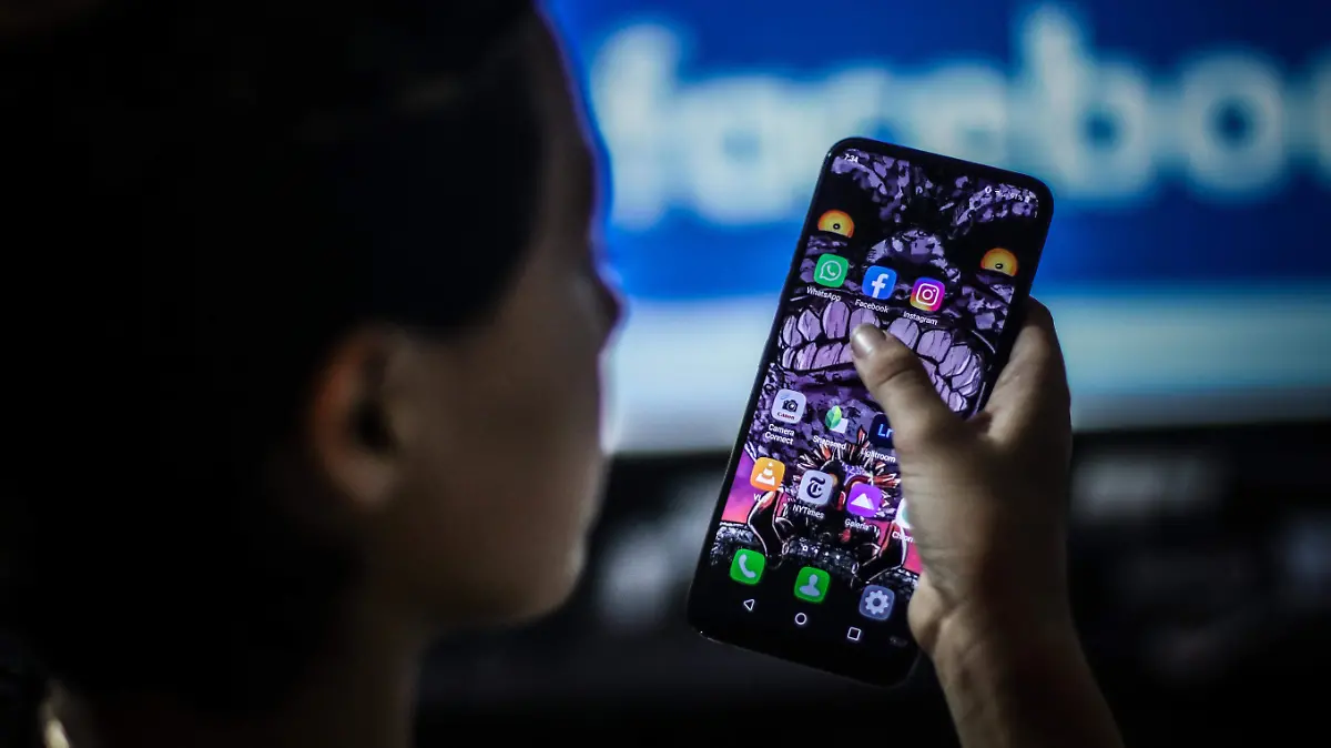 REDES SOCIALES