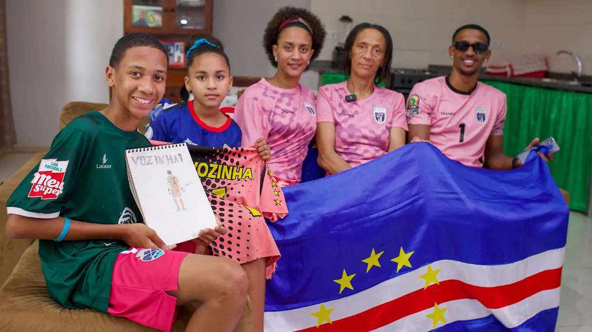 2026-06-16T215659Z_1255858094_RC21VLA0UHRJ_RTRMADP_3_SOCCER-WORLDCUP-ESP-CPV-VOZINHA