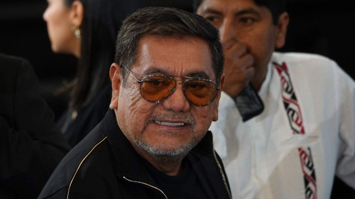 SALGADO MACEDONIO SE ESCAPA DEL SENADO