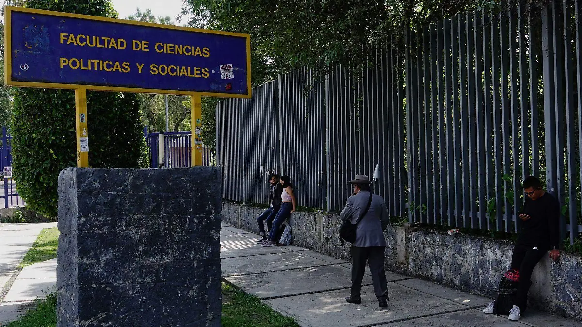 895830_Artefacto explosivo FCPyS UNAM_web