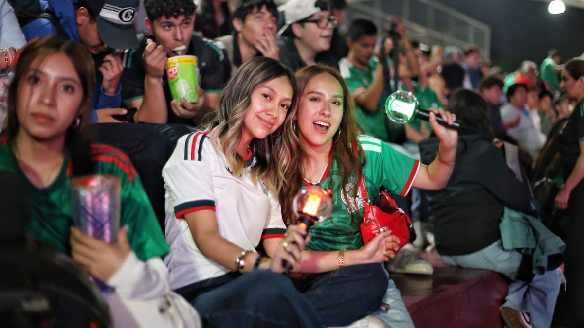 ¡EL MUNDIAL NOS UNE! COREANAS Y MEXICANOS, UN SOLO CORAZÓN