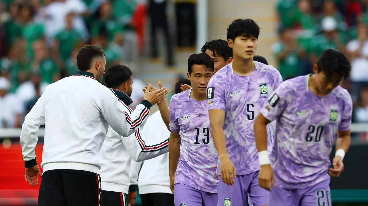 2026-06-19T010347Z_928369241_UP1EM6J02Y988_RTRMADP_3_SOCCER-WORLDCUP-MEX-KOR