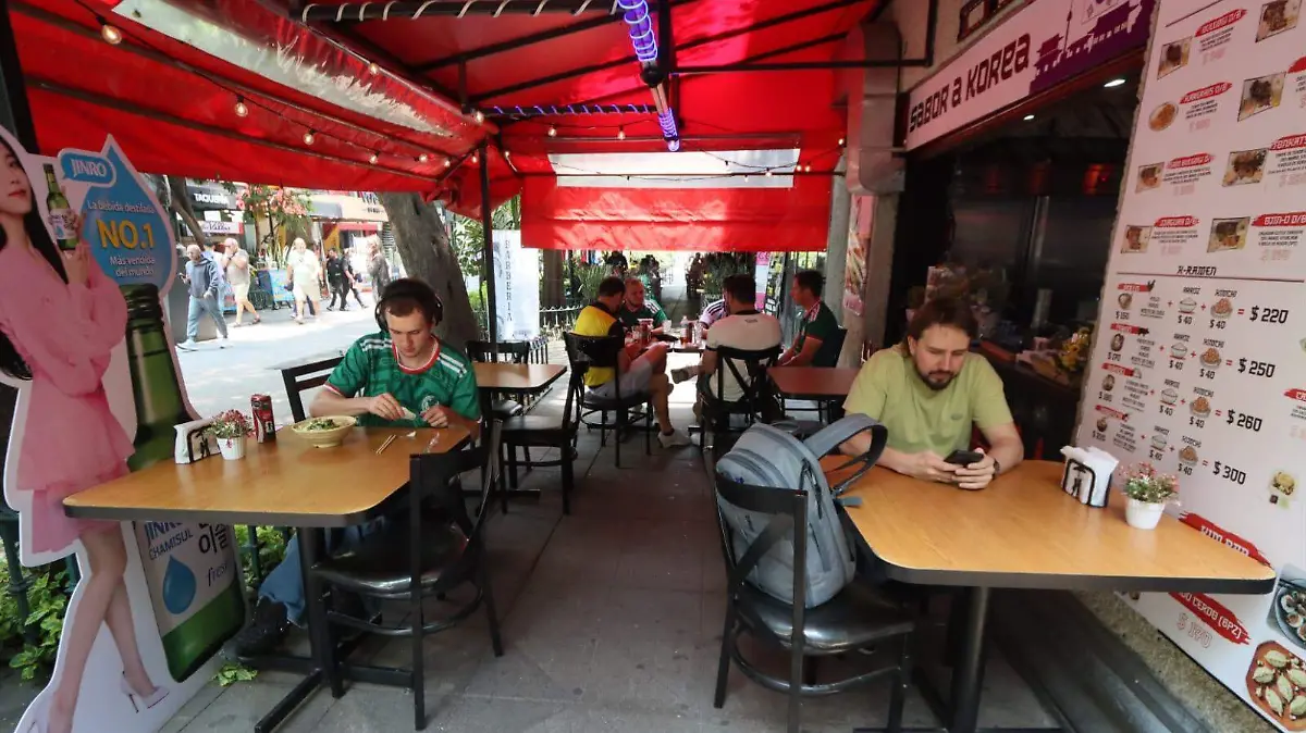 RESTAURANTES. OMAR FLORES (15)