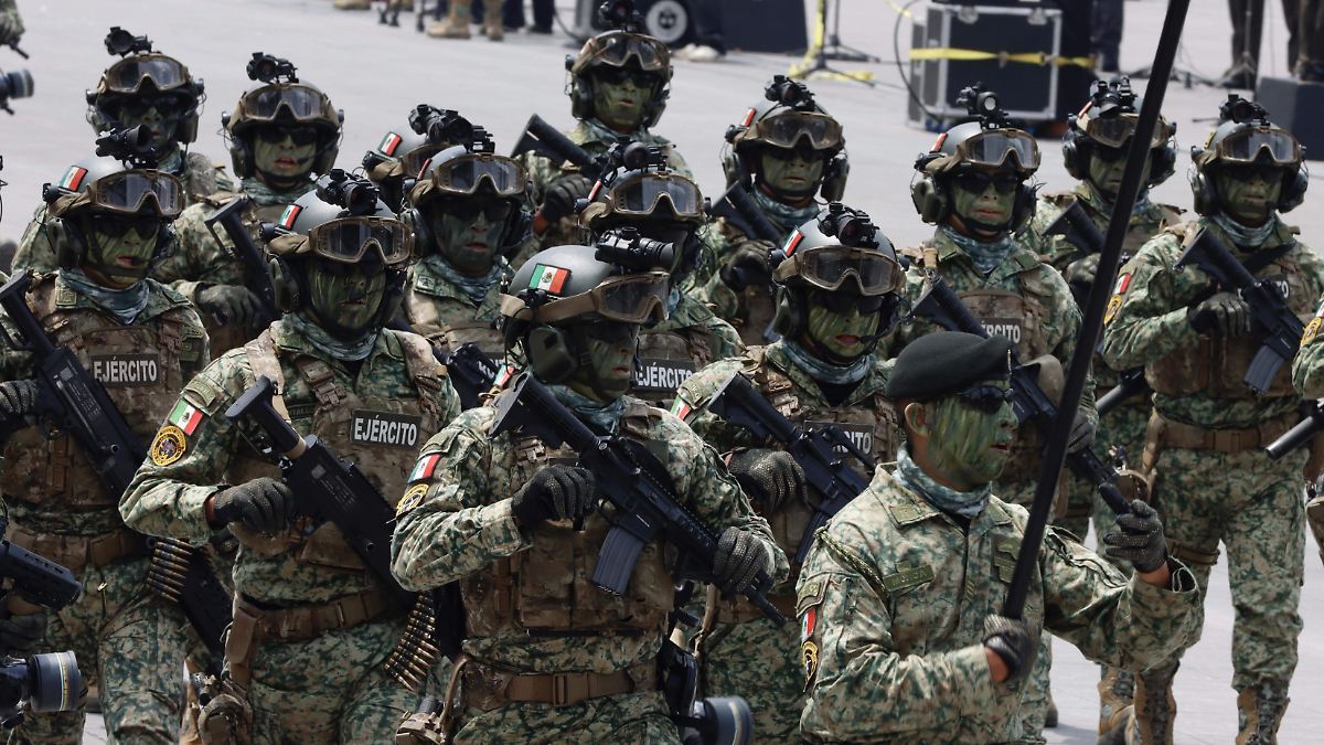 EJÉRCITO VENDE LUJO MILITAR