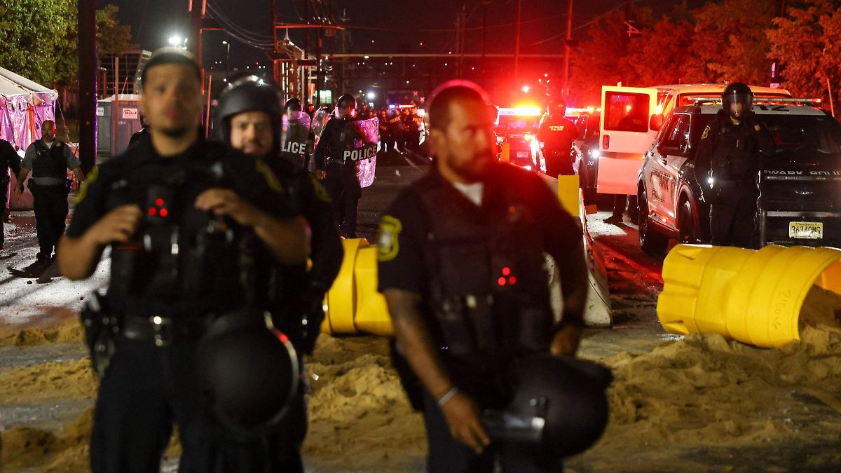 SUPREMO DA LUZ VERDE A TRUMP: PODRÁ DEPORTAR MASIVAMENTE