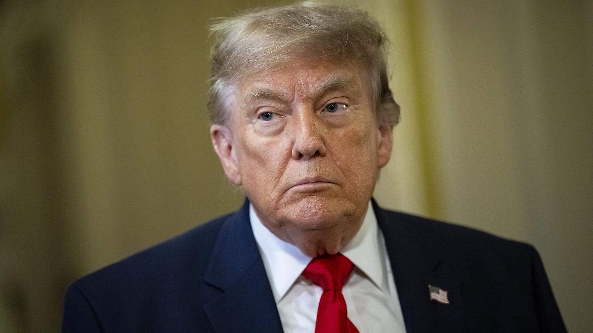 ¡TRUMP LO CONTROLA TODO! IRÁN OBEDECE AL EXPRESIDENTE