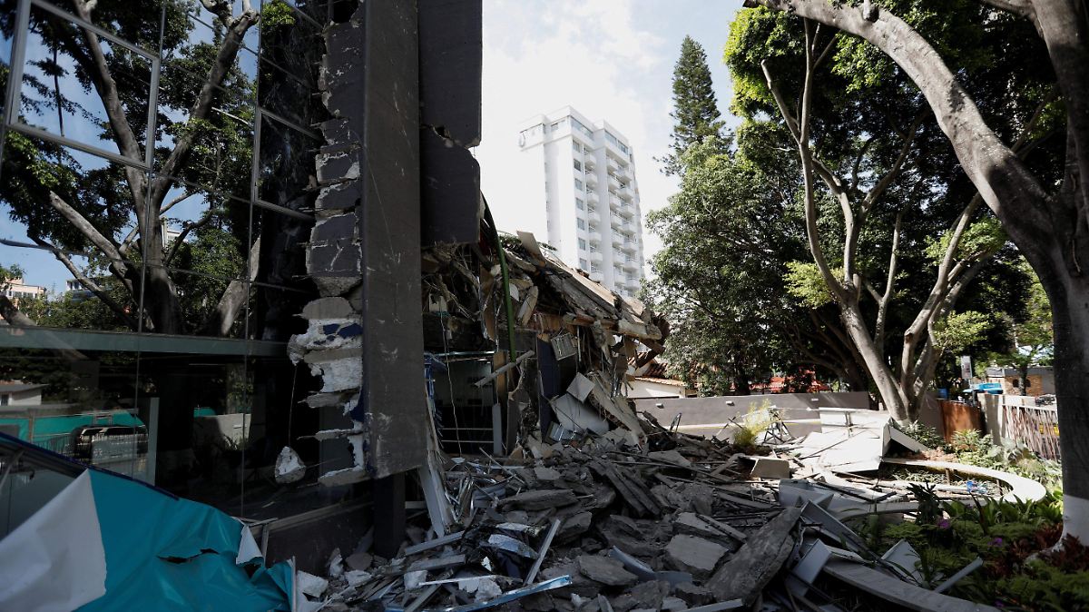 MÉXICO ENVÍA AYUDA A VENEZUELA TRAS TERREMOTO