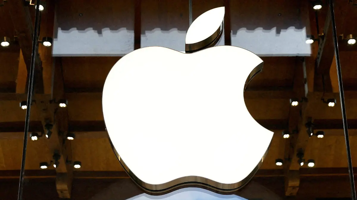 2026-06-25T112848Z_1530515525_RC2P3EAUB13E_RTRMADP_3_RUSSIA-TECHNOLOGY-APPLE