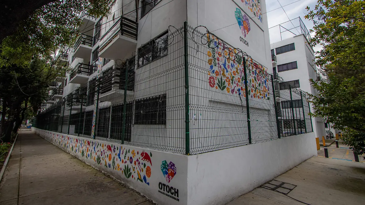 BORRAN MURALES DE MEMORIAL DE MULTIFAMILIAR nadya murillo (2)