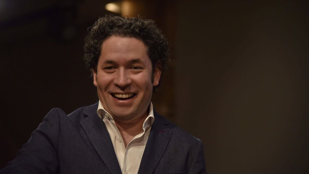 DUDAMEL SUSPENDE GIRA POR ESPAÑA POR TERREMOTO EN VENEZUELA