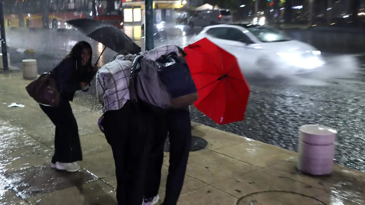 LLUVIA CDMX (8)