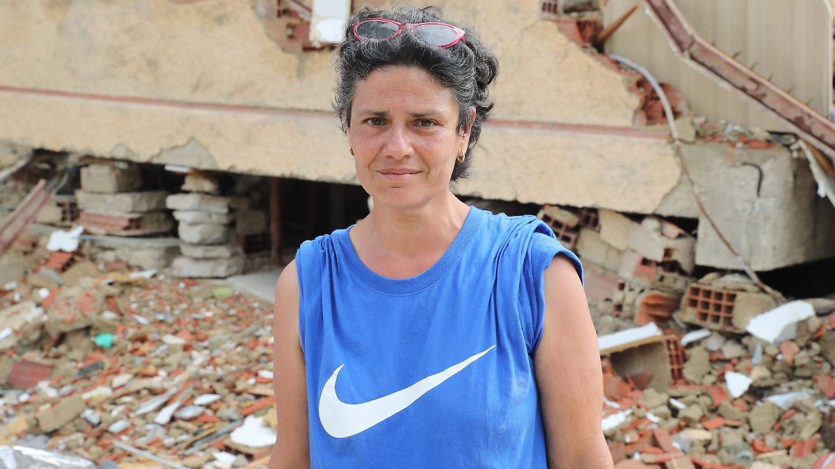 MADRE ESPERA MILAGRO: HIJO ATRAPADO BAJO ESCOMBROS