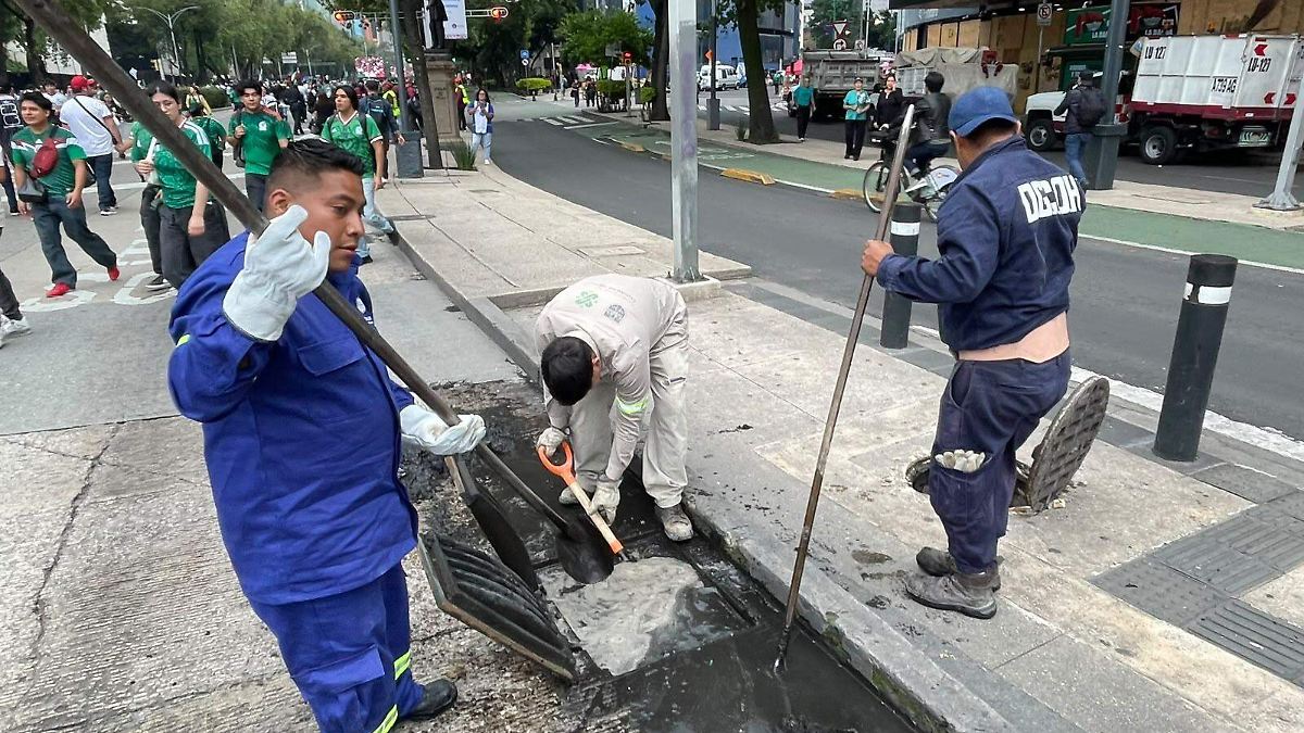 LIMPIAN REFORMA TRAS FUTBOL