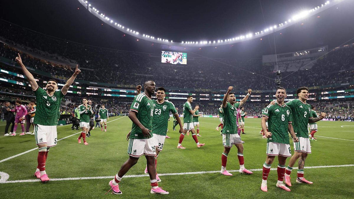 ¡MEMES MEXICANOS DESATAN GUERRA CULTURAL CONTRA INGLATERRA!