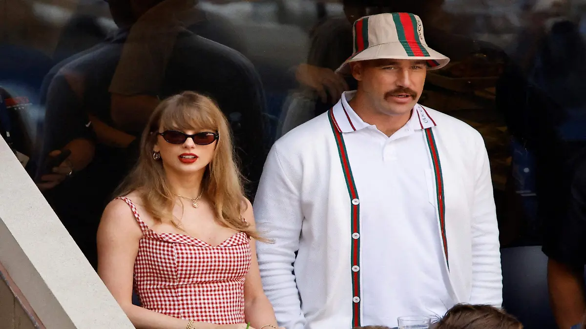 2026-06-24T171647Z_235352427_RC2JW9A0XLZ2_RTRMADP_3_PEOPLE-TAYLOR-SWIFT-KELCE-NEW-YORK