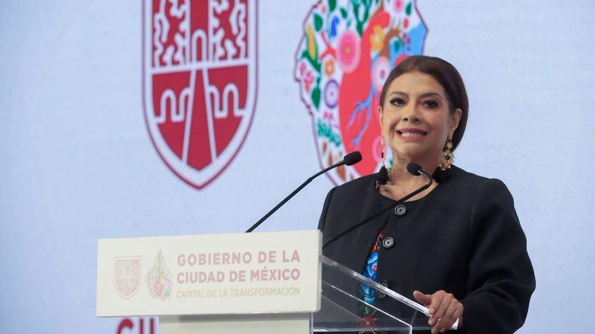 MUEREN 4 EN REFORMA; OFRECEN MISERIA DE APOYO