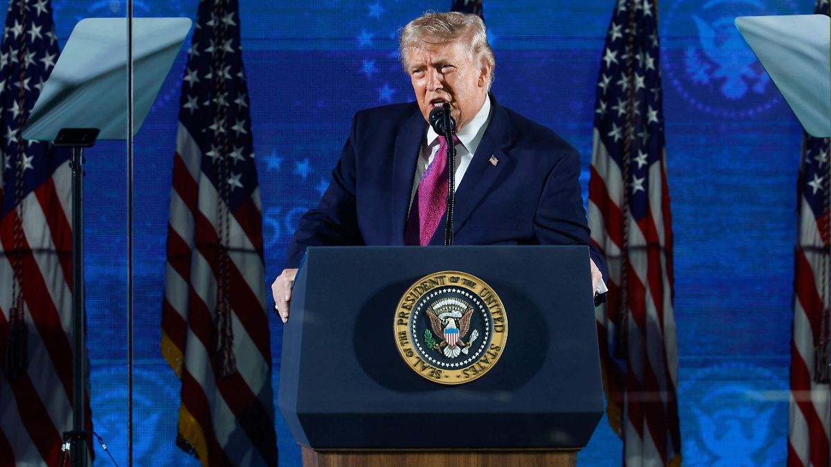 TRUMP DA DISCURSO CLAVE POR ANIVERSARIO DE EU