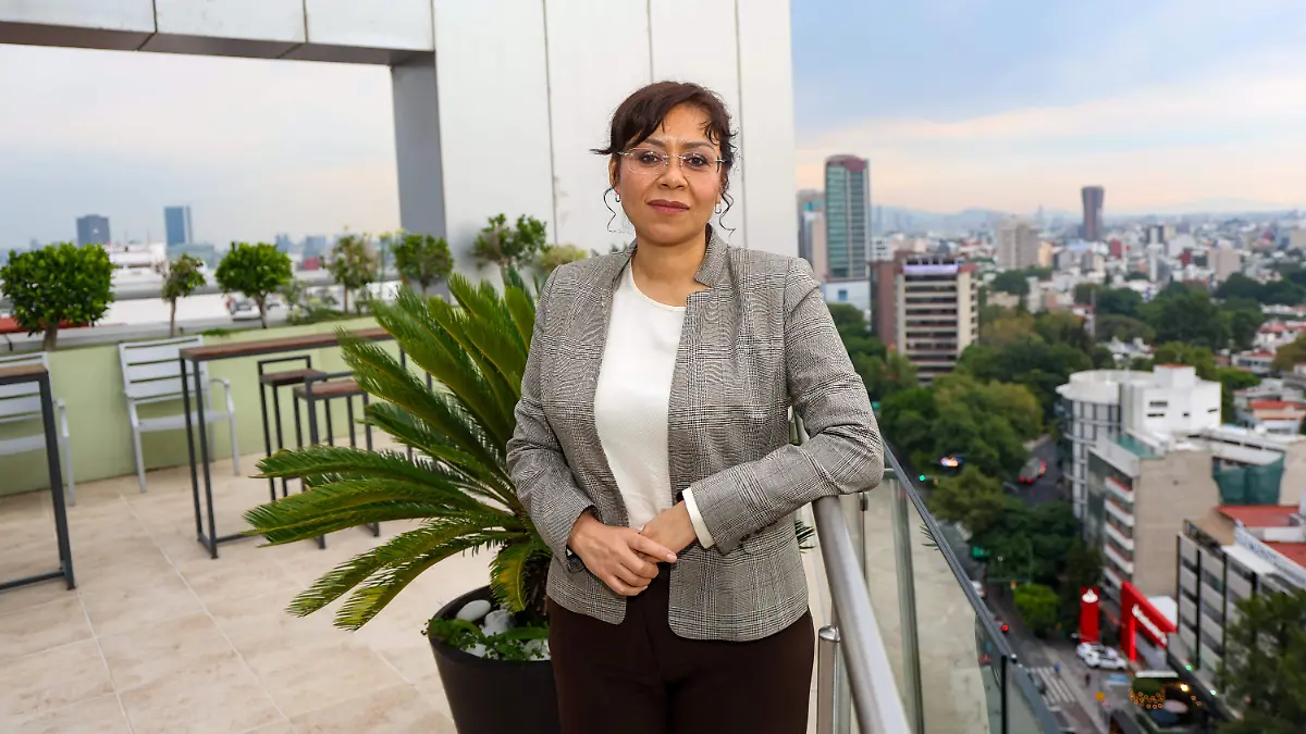COMISIONADA PRESIDENTA DE LA CRT, NORMA SOLANO 17