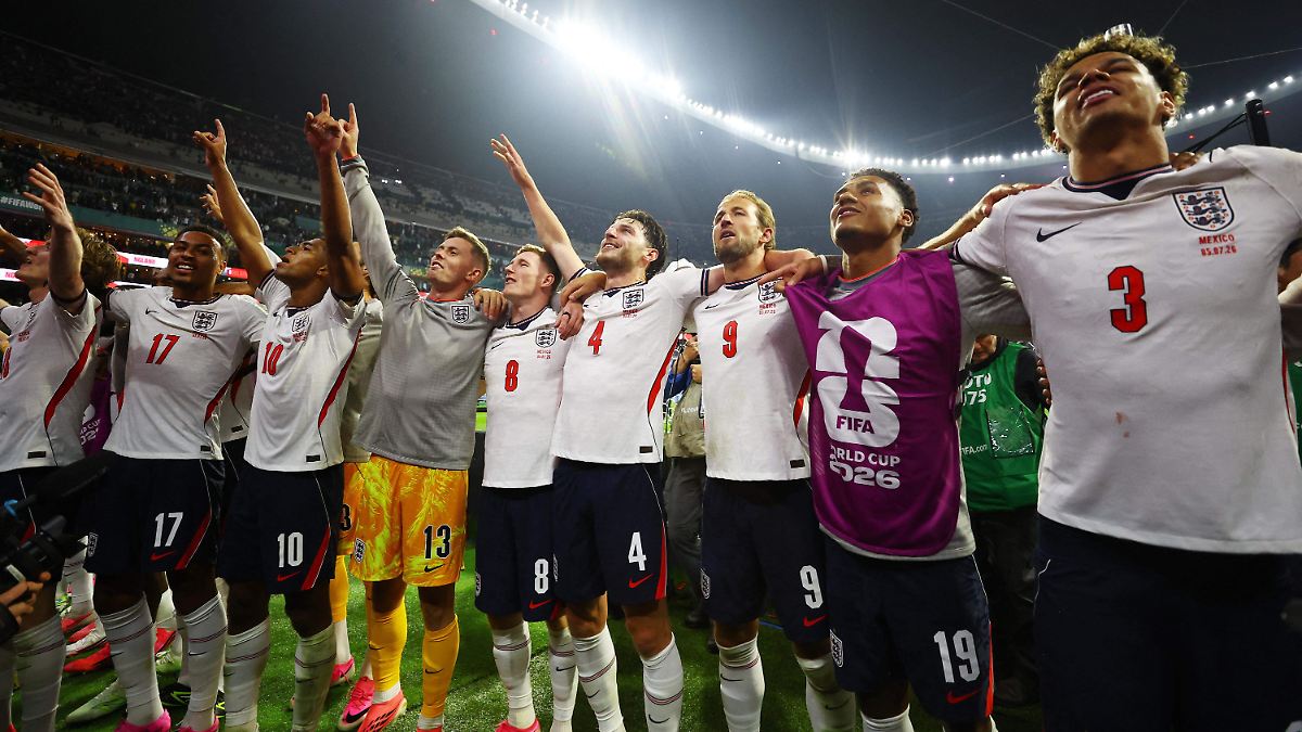¡INGLATERRA SE BURLA! CANTAN "WONDERWALL" TRAS GOLEAR A MÉXICO
