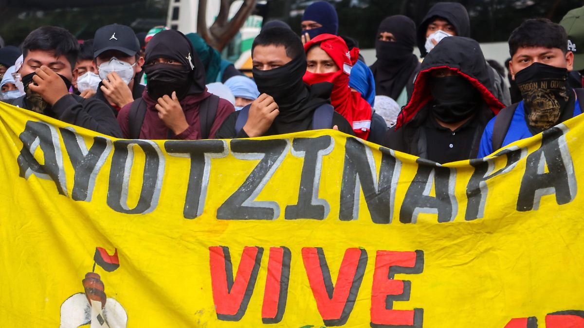 SCJN DESMENUZARÁ AYOTZINAPA