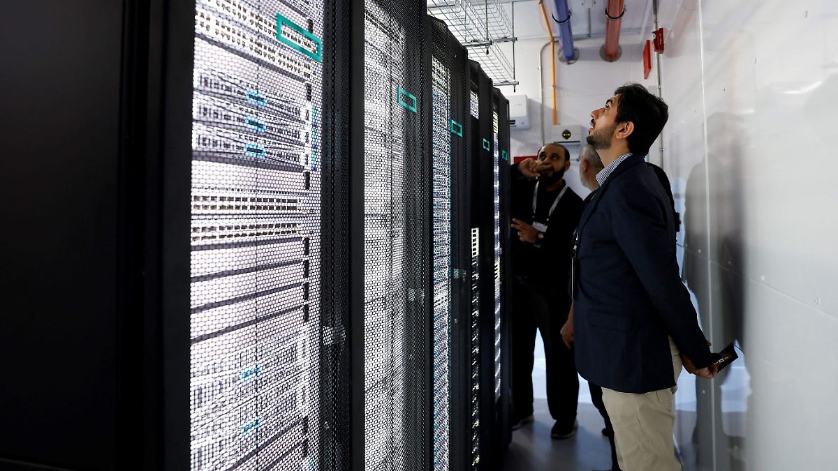 CENTROS DE DATOS DEVORAN ELECTRICIDAD