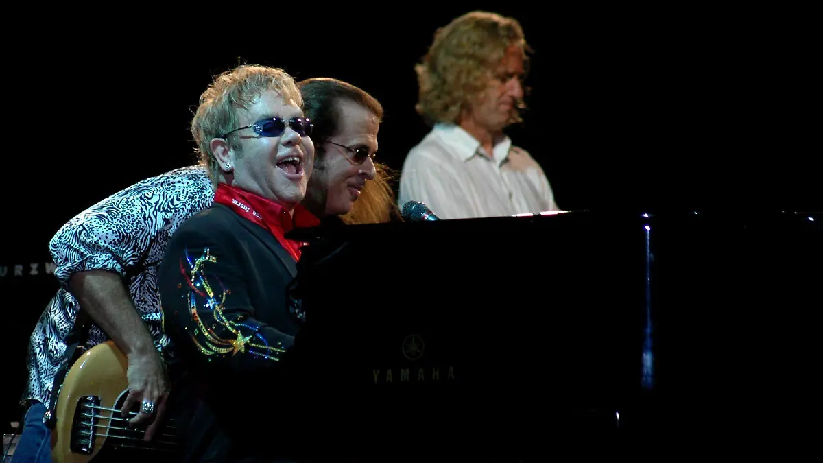 254916_Elton John Veracruz_impreso