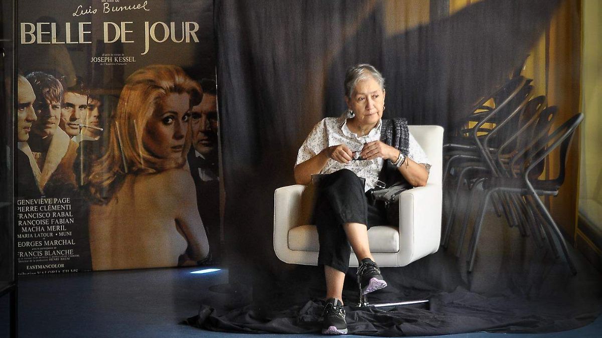 CINÉFILOS DE ESPAÑA CELEBRAN A LA CINÉTECA NACIONAL