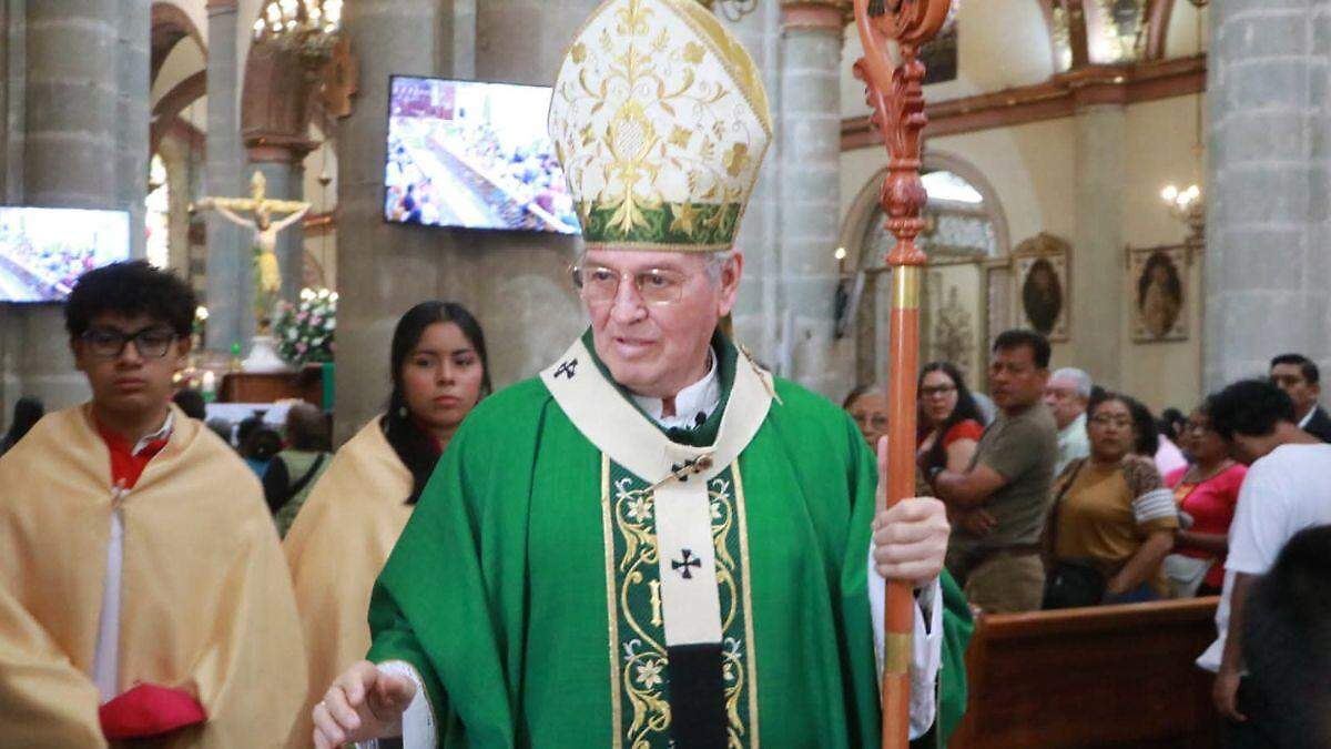 ARZOBISPO DENUNCIA: VIOLENCIA AHOGA LA GUELAGUETZA