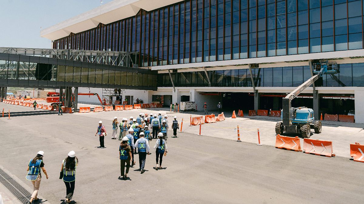 NAYARIT SE IMPONE: NUEVO AEROPUERTO DESPEGA