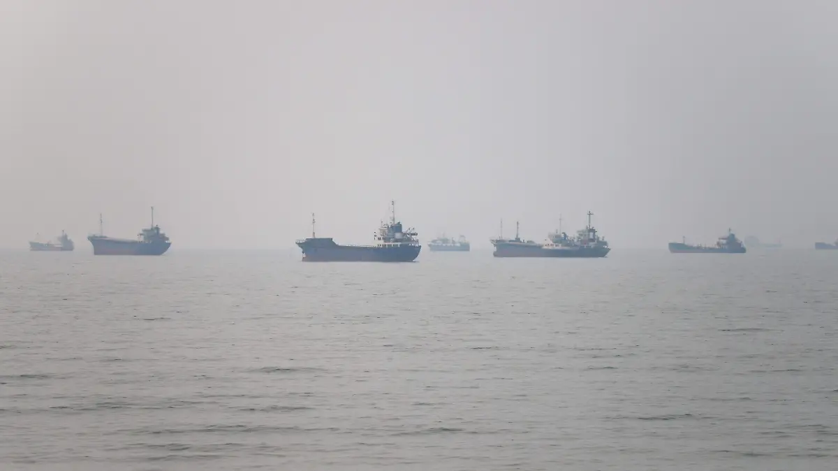 2026-07-15T153431Z_895970829_RC254MA98WK9_RTRMADP_3_IRAN-CRISIS-HORMUZ-SHIPPING