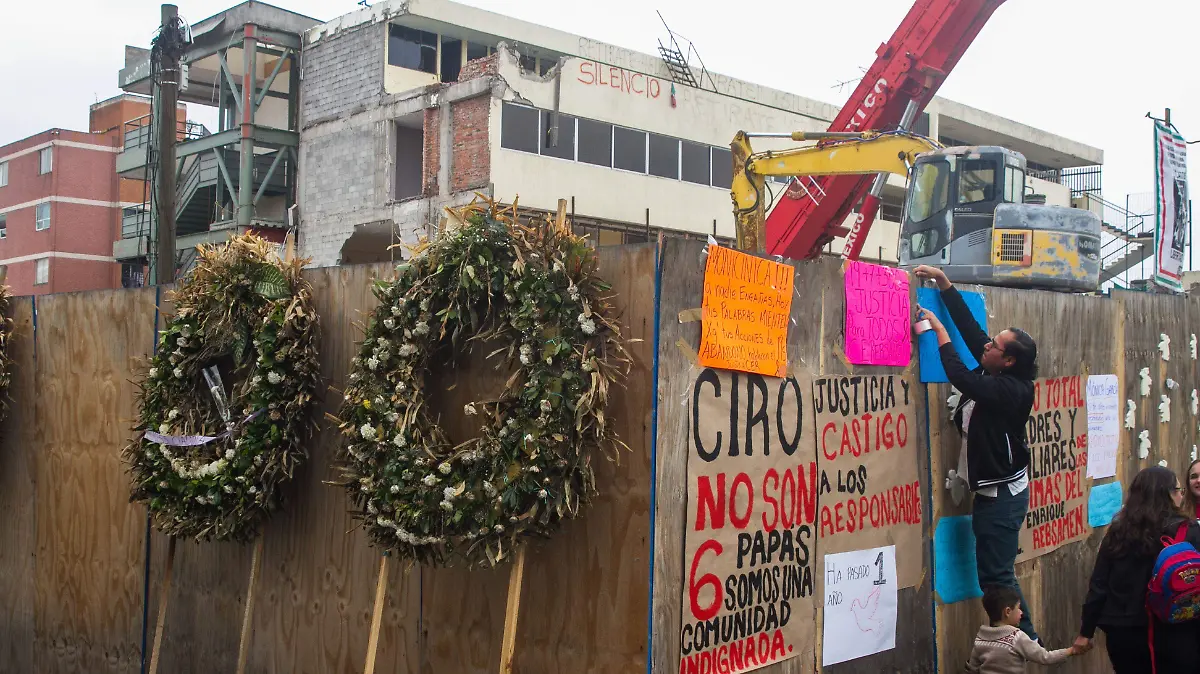 671579_Protesta Rebsamen_impreso