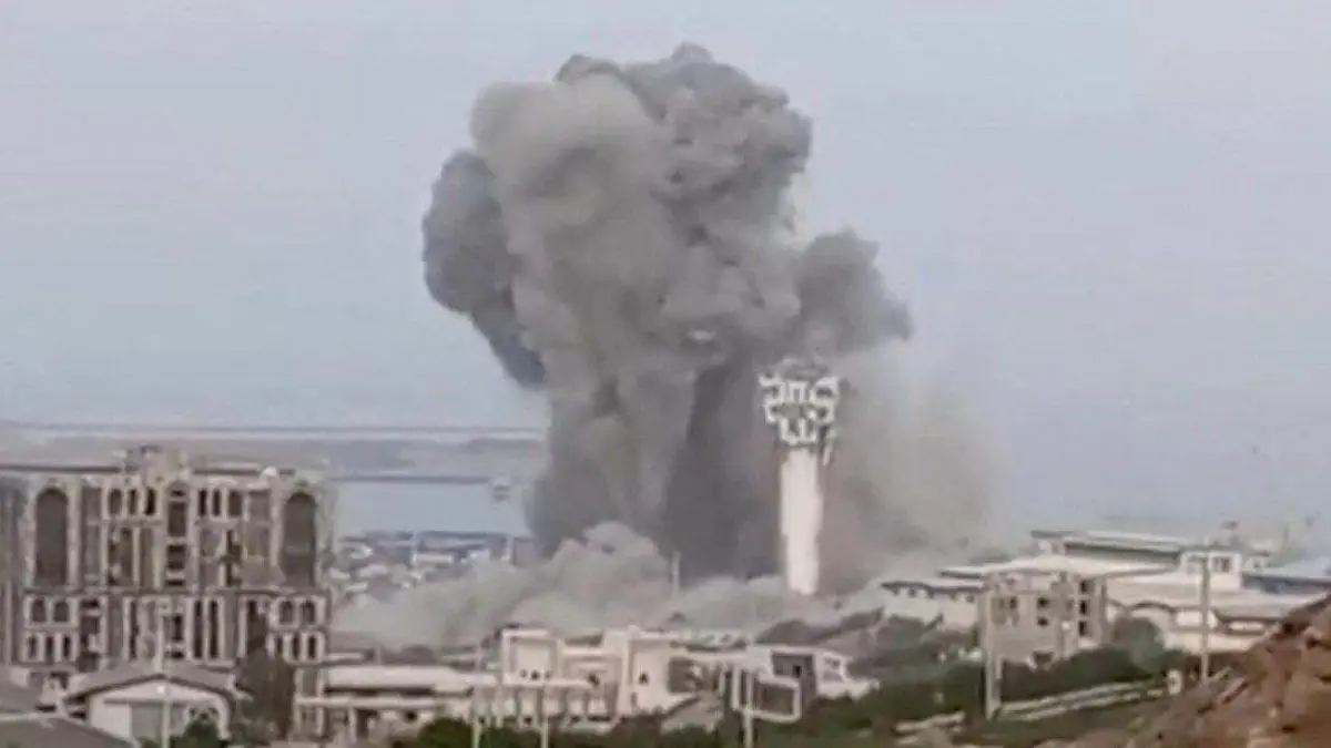 2026-07-15T140247Z_1957995648_RC2EEMAK633W_RTRMADP_3_IRAN-CRISIS-CHABAHAR (1)