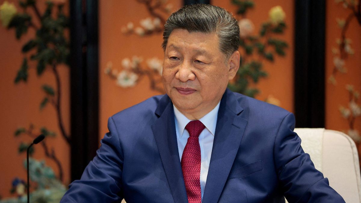 CHINA DESAFÍA A TRUMP: "¿QUIÉN INTERFIERE?"