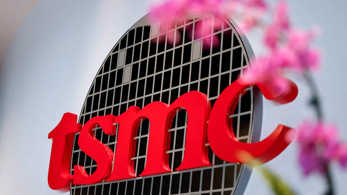 2026-07-19T230052Z_190711622_RC2JLKAY6W9Z_RTRMADP_3_TAIWAN-TSMC