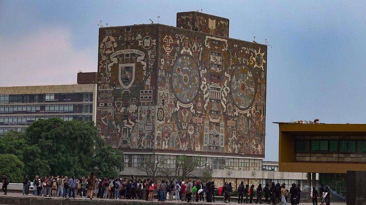 UNAM: CAOS EN EXÁMENES DE ADMISIÓN