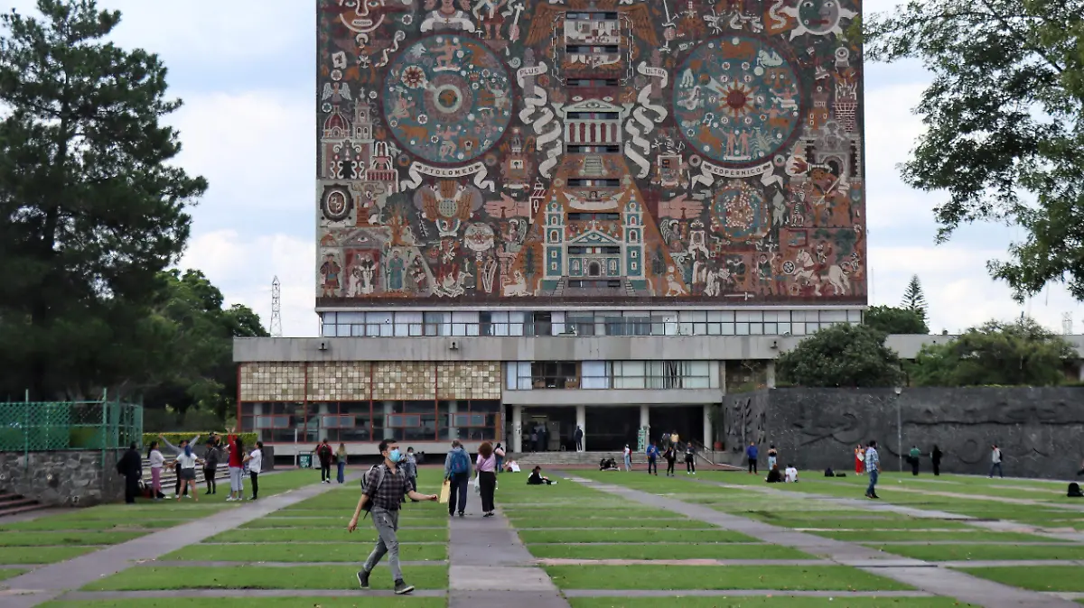 UNAM INSCRIPCIONES TRAMPA EN EXAMEN roberto hernandez (6)