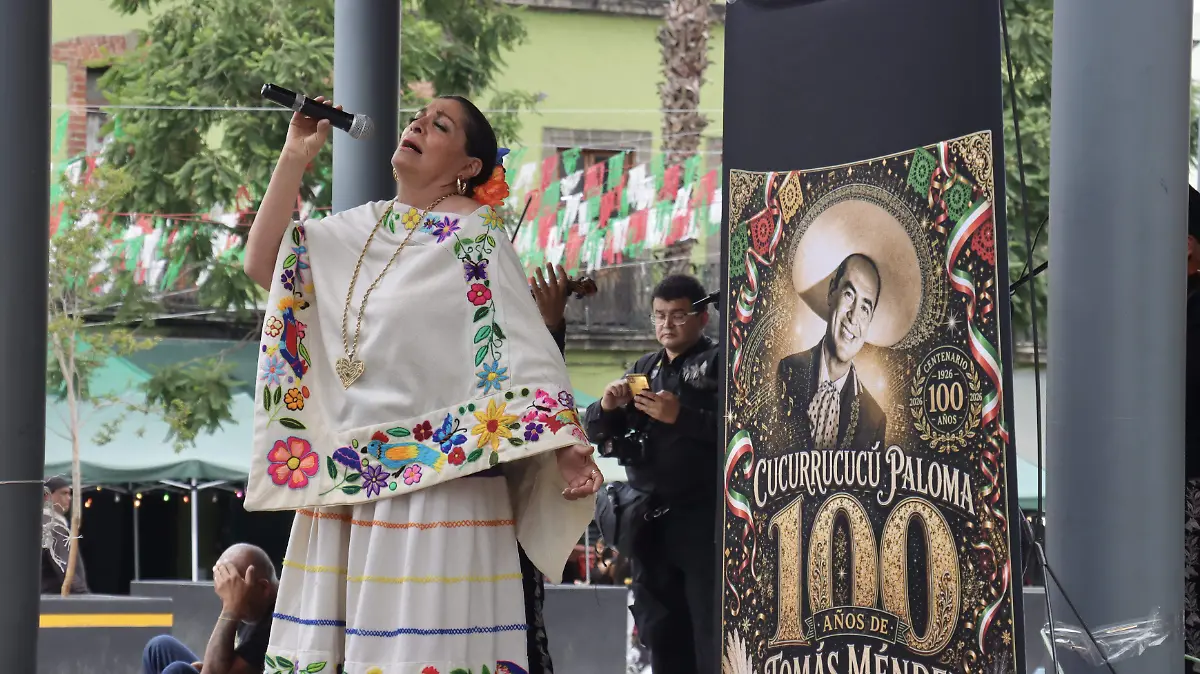 Homenaje a Tomás Méndez María Elena Leal-2
