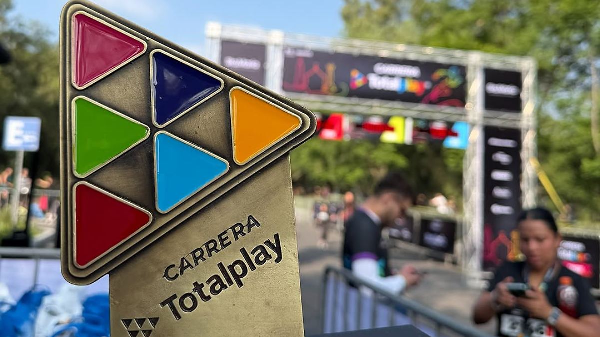 TOTALPLAY, EN ROJO: GRUPO SALINAS SUFRE GOLPE FINANCIERO